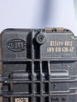 Actuator Turbo / Wastegate Audi A6 Q7 VW Amarok 3.0 TDI 6NW010430-47 823699-0012