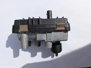 Actuator Turbo / Wastegate Audi A6 Q7 VW Amarok 3.0 TDI 6NW010430-47 823699-0012 - imagine 4