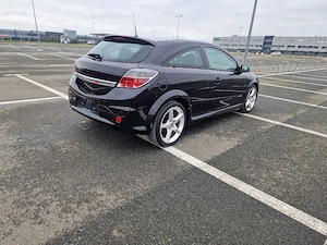 Opel Astra GTC OPC Line  - imagine 4