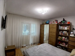 schimb 2 camere 58 utili etaj 3 in Tudor Vladimirescu cu 3 sau 4 camere 