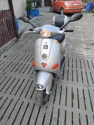 piagio vespa 49 cc - imagine 2
