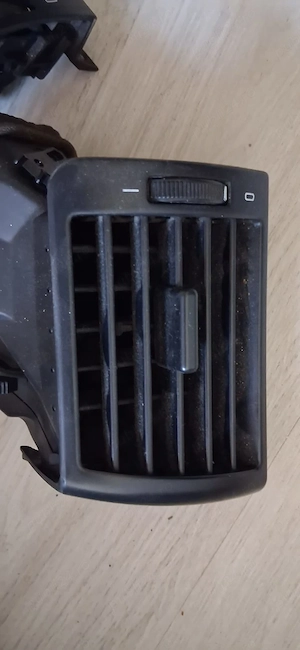 Guri aer bord BMW E46 originale set complet 64228361898, 64228361897, 8391179 - imagine 2