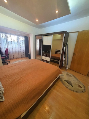 Apartament 4 camere zona Mosilor