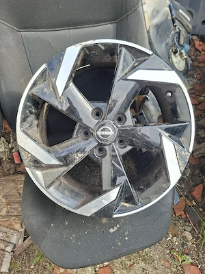 Dezmembrari Nissan Juke - imagine 2