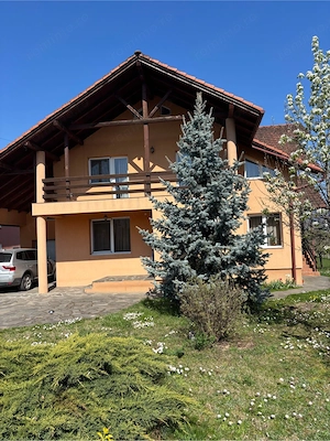 Vila superba de vanzare langa Castel Transilvania