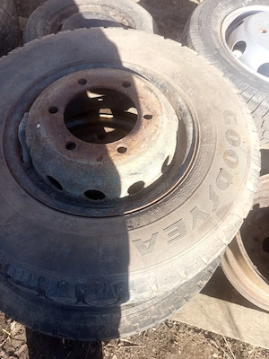 4 genți Iveco 150 euro bucata  - imagine 2