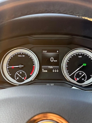 Skoda Superb 2.0 TDI DSG Ambition - imagine 3
