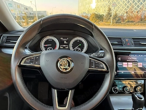 Skoda Superb 2.0 TDI DSG Ambition - imagine 5