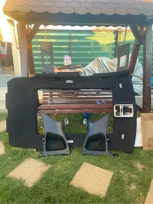 Tapitez plafoane auto