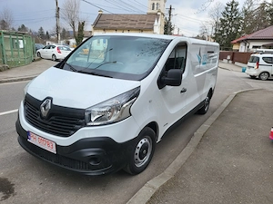 Vand sau schimb Renault Trafic Extra lung 