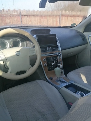 Volvo xc60 avariat - imagine 3