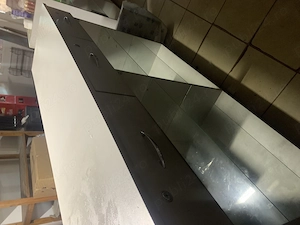 Tijghea de vânzare second hand în stare foarte bună