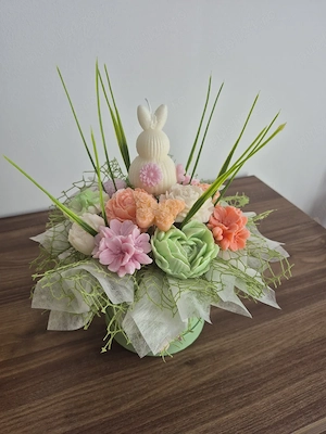 vand ornamente florale din ceara - imagine 5