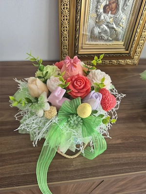 vand ornamente florale din ceara - imagine 2