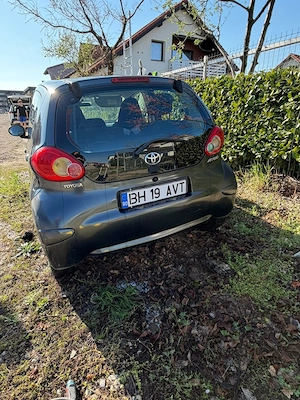 Toyota Aygo AB1 benzina, 5 uși, 2006   economică, ideală pentru oraș - imagine 5