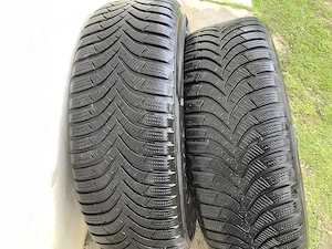 Două roți de mașină geantă și cauciucuri  - imagine 3