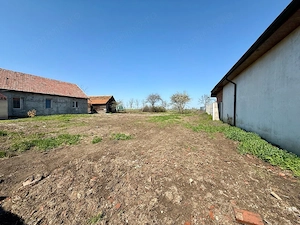 Teren intravilan 1476 mp, front 19 m, utilitati, asfalt   Cerna (28 km de Timisoara)