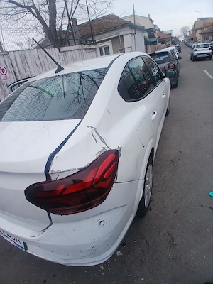 ocazie logan 2022 merge foarte bine avariata ușor 100 cp mai multe detalii la nr de telefon fiscal p - imagine 2