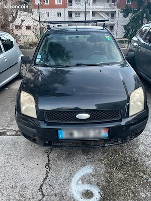 Dezmembrez Ford fusion 1.4 Diesel - imagine 2