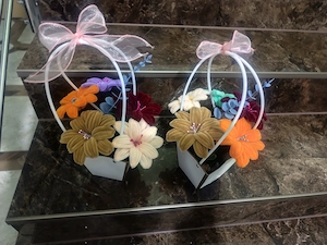Flori realizate manual ... - imagine 5