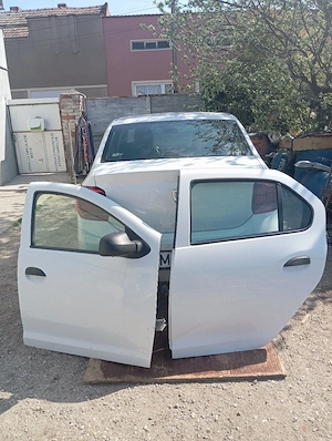 usi de Logan 1L 2017 - imagine 3