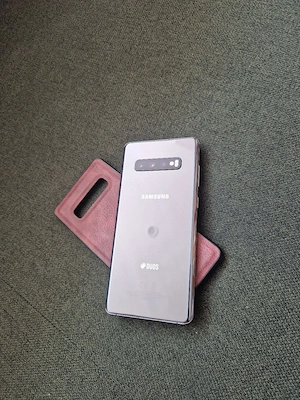 samsung galaxy S10+ plus