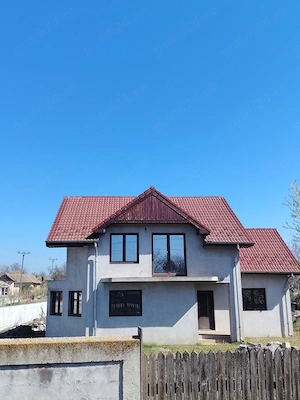 Casa disponibila - imagine 2