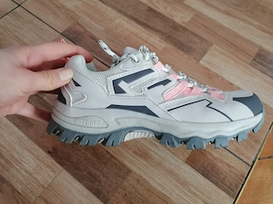 Pantofi sport drumetie 36