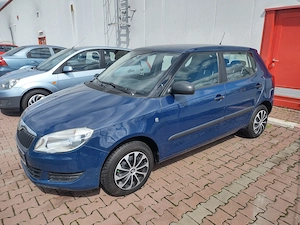 Skoda Fabia benzina 12 EURO 5 preț 2950 euro  - imagine 3