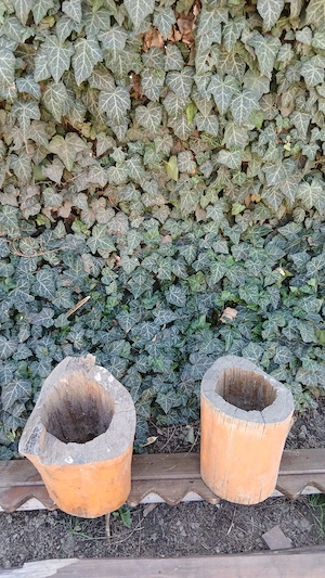 Ghivece pentru flori din lemn de esenta tare