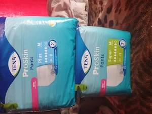 Vind scutece pentru adulți 