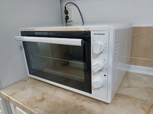 Vând cuptor electric Heinner compact