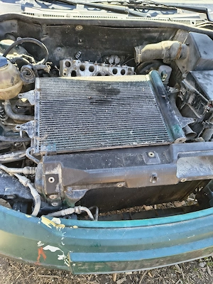 masina pentru piese - imagine 2