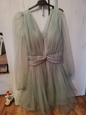 Rochiță de petrecere superbă ,perfectă pentru evenimente speciale 