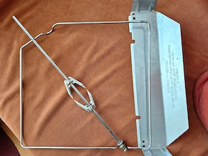 Sistem de rotisor nou, nefolosit de la un aragaz INOX