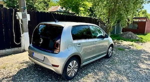 Volkswagen e-UP 2 km, pilot automat, comenzi volan, pachet iarna - masina electrica oras - imagine 2