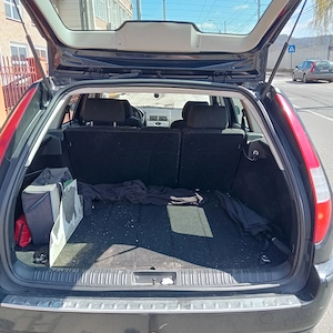 Vând Ford Mondeo benzină 1;8 2006 - imagine 2