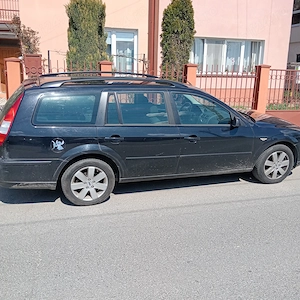 Vând Ford Mondeo benzină 1;8 2006