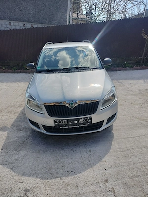Vând Skoda Fabia 2 facelift euro 5 benzina 