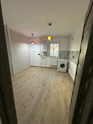 Proprietar apartament 2 decomandate  etajul 1 Mioritei  - imagine 3