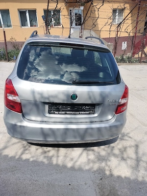 Vând Skoda Fabia 2 facelift euro 5 benzina  - imagine 6