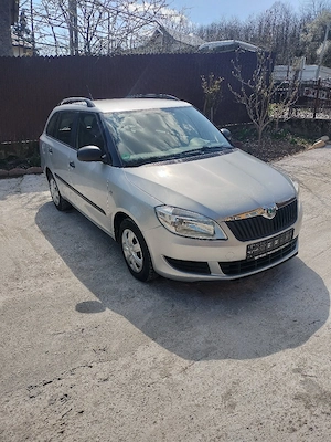 Vând Skoda Fabia 2 facelift euro 5 benzina  - imagine 3