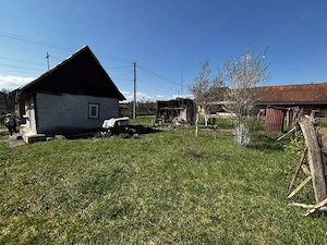 Casă și teren de vânzare . - imagine 5