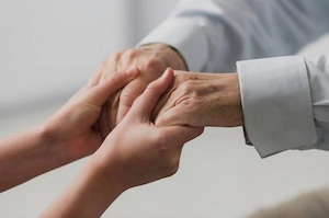 Caut un loc de muncă ca îngrijitor pentru Doamne în vârstă. (EXCLUS BĂRBAȚI)