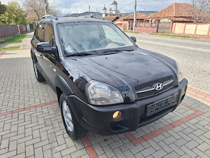 Hyundai tucson 2.0 CRDI Diesel 4x4 - imagine 3