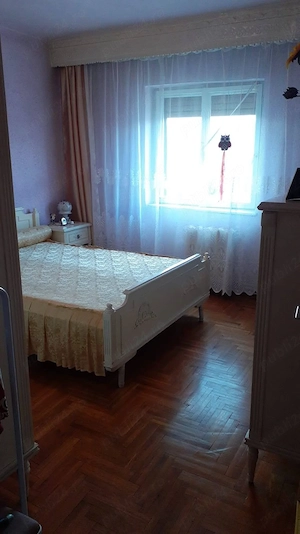 Vând apartament cu doua camere  - imagine 4