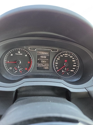 Audi Q3 2.0 tdi - imagine 8