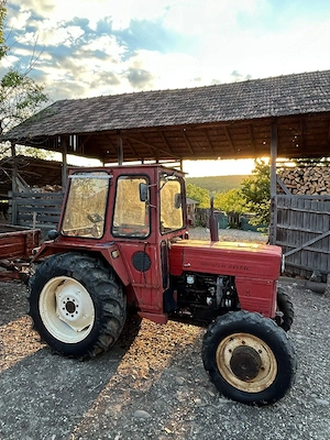 Tractor UTB Universal 445 DT - imagine 3