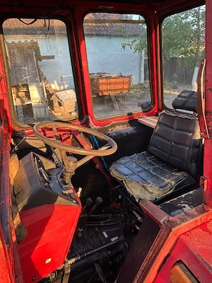 Tractor UTB Universal 445 DT - imagine 6