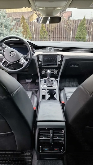 Volkswagen Passat B8 4Mortion 240cp R-Line Virtual Cockpit Webasto  - imagine 11
